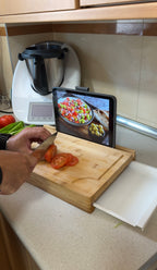 Tabla de Corte de Bambú con Bandeja Extraíble y Soporte para Tablet | Cocina Inteligente y Natural