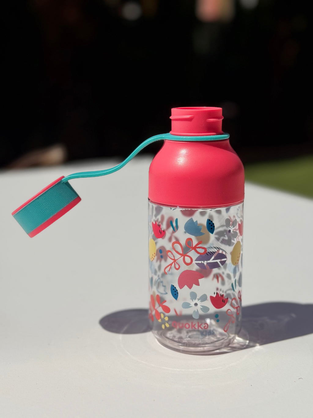 Botella Infantil de Plástico Tritan 430ml – Diseño Flores 🌸 | StyleHomeShop